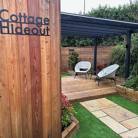The Cottage Hideout Upholland Bagian luar foto